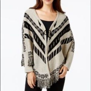 Women’s shawl excellent condition size M